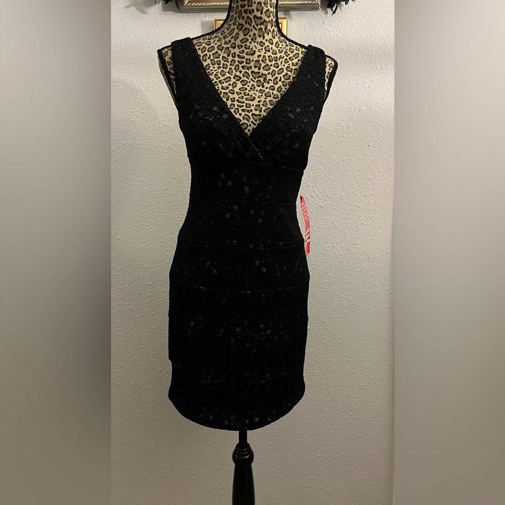 “Classy Little Black Lace Dress!”